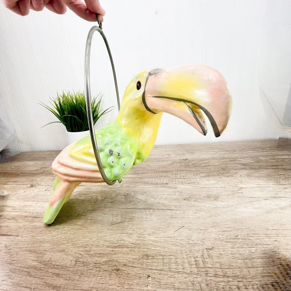 VTG Toucan‎ Parrot Hand-Painted Signed Sculpture Paper Mache Bustamante Style